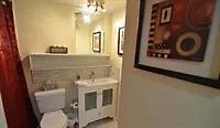 *** Hotel Toronto Escape - The Sapphire Suite Canada